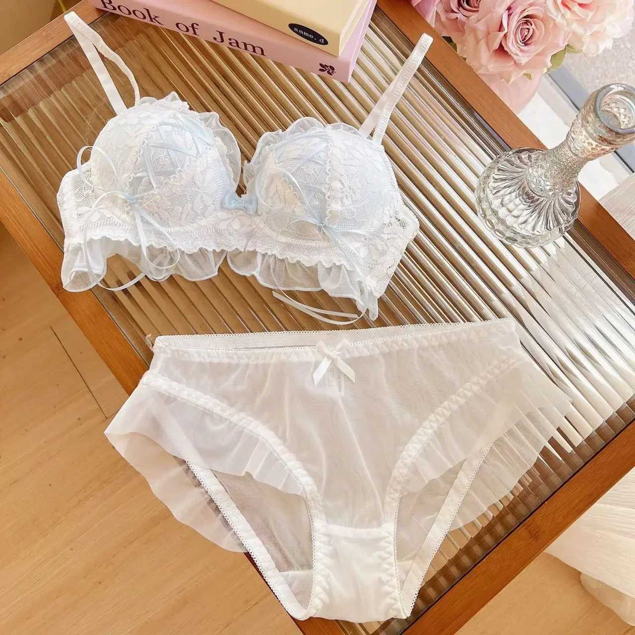 Japanese Style Lolita Princess Wind material cotton Lace Design for Girls Push-up Bra Women Underwear Push Up Bra Suit Z260402