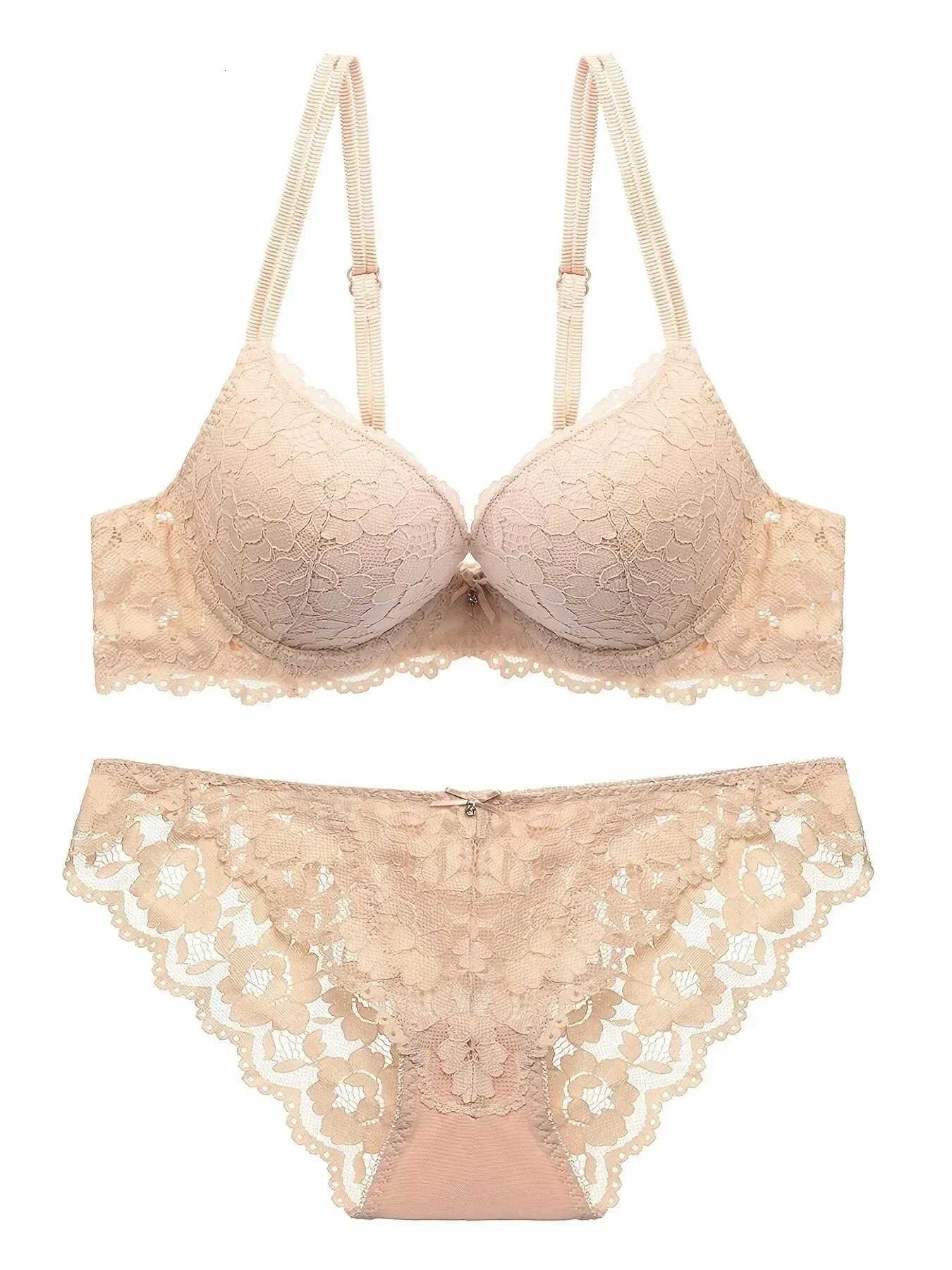 1 Set Elegant Lace Embroidery Breathable Fabric Lingerie Set Push-Up Bra Drop Waist Sheer Panty - Ultimate Valentines Day Z260402