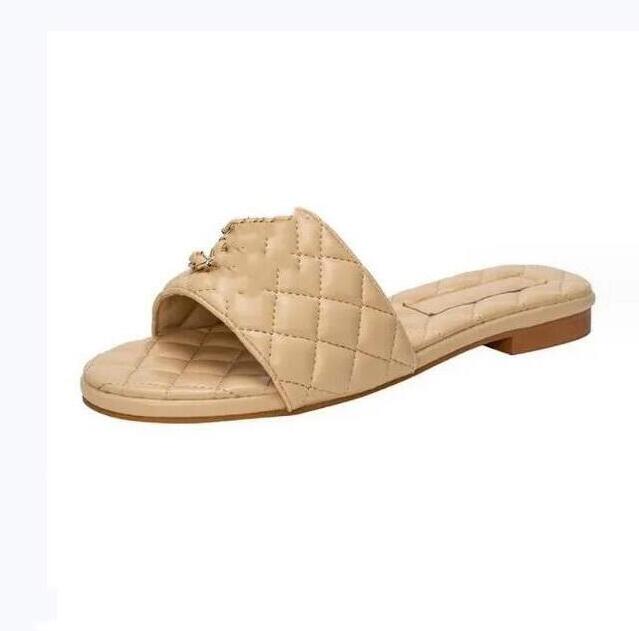 Luxury Metallic Slide Sandals Designer Slides Women's Slippers Shoes Summer Sandal Fashion Wide Flat Flip Flops Slipper For Women Low Heel Shoes Size 35-42 CH6725