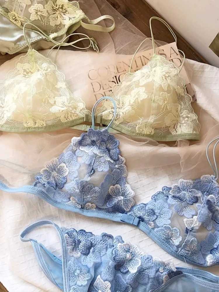 French Niche Lingerie Set Embroidered Mesh Triangle Cup Wireless Bralette Retro Lace Thin Comfortable Bra USA Tushy MOYISU Z260402