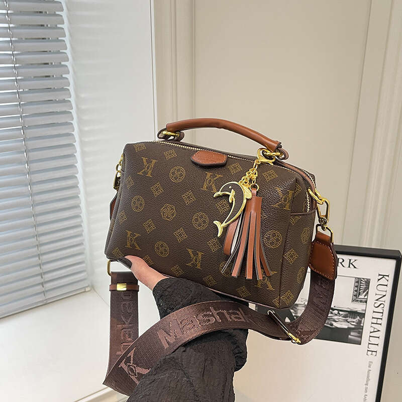 High-end women's 2025 new vintage print commuter ladies' handbag small square shoulder crossbody bag trendy