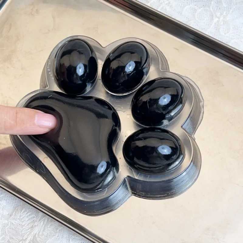 Big Size Cute Cat Paw Squeeze Toys Kawaii Cat Claw Slow Rebound Decompression Reduce Stress Decompression Kids Sensory Toy Gifts H260402
