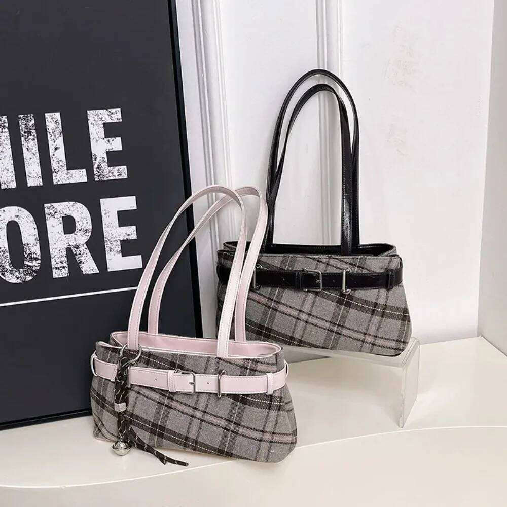 Retro Plaid Women's Shoulder 2026 New Fashionable Textured Tote Bag Versatile Work and Commuting Handbags for Women
