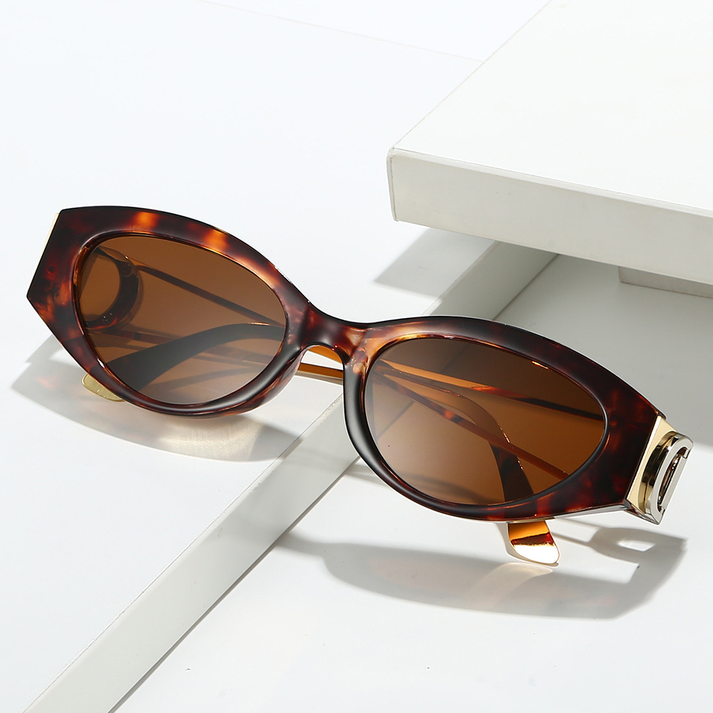 2026 New Design Luxury Eyeglasses - New Small Frame Cat-eye Style Women's Sun Glasses Made Of High-end Metal Materials Outdoor Sun Protection Aga