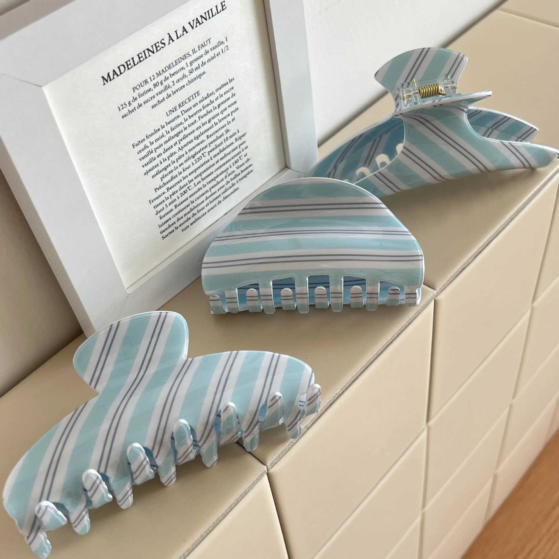 2025 NEW Blue Stripe Series Acetate Hair Claw Korean Style Claw Clips Summer Crab Hair Clips for Women Girls Hair Accessories H260402