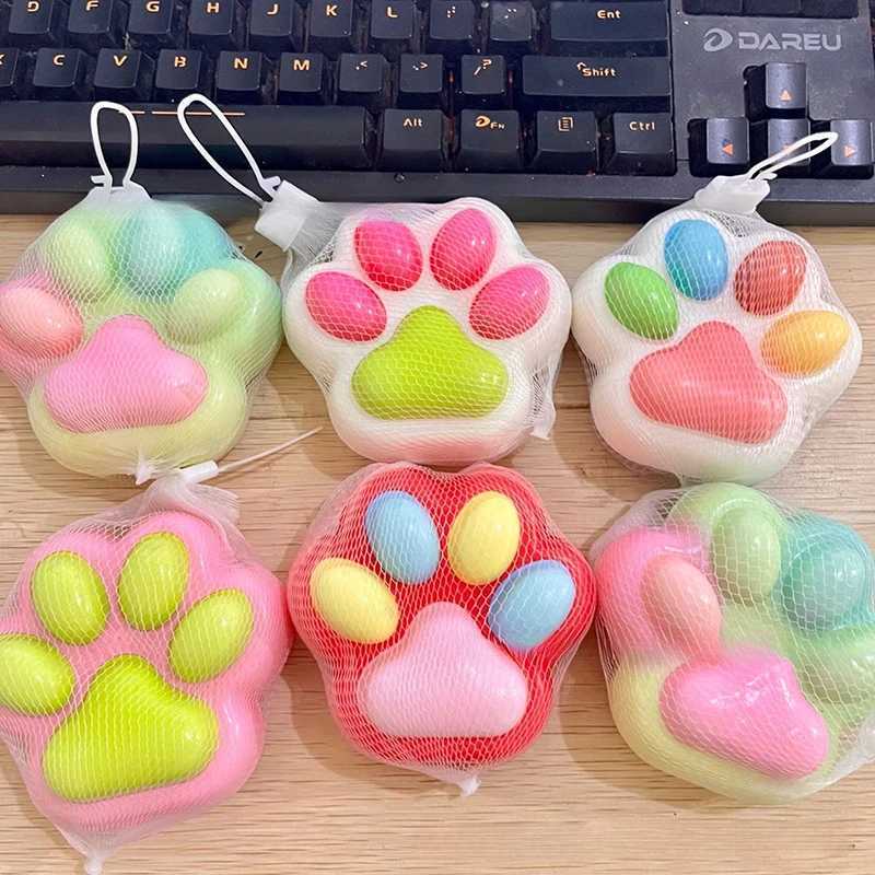 1Pcs Soft Slow Rebound Sticky Stress Relief Relax Toys Squeeze Cat Paw Toys Decompressing Pinching Cat Paw PU Toy H260402