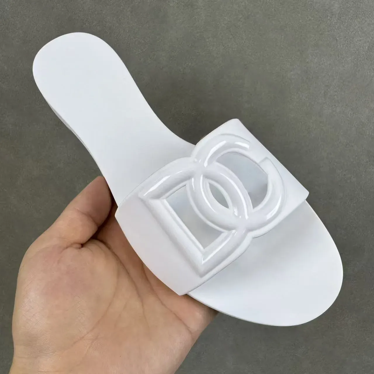 Designer Sandals Women Interlocking Slides Rubber Slippers Ladies Flat Beach Jelly Script Blue Summer Fall Mules Outdoor Waterproof Luxury Size 36-42