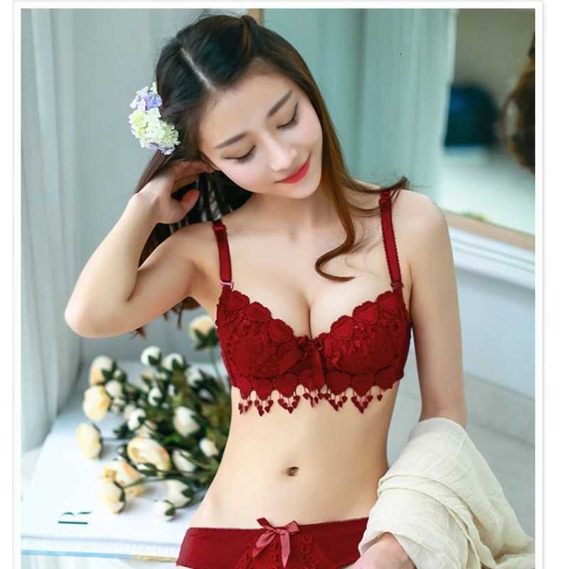 Japanese Peach Heart Women Floral Lace Underwear Set Push Up Bra And Panties Wireless Brassiere Briefs Female Lingerie Set Z260402