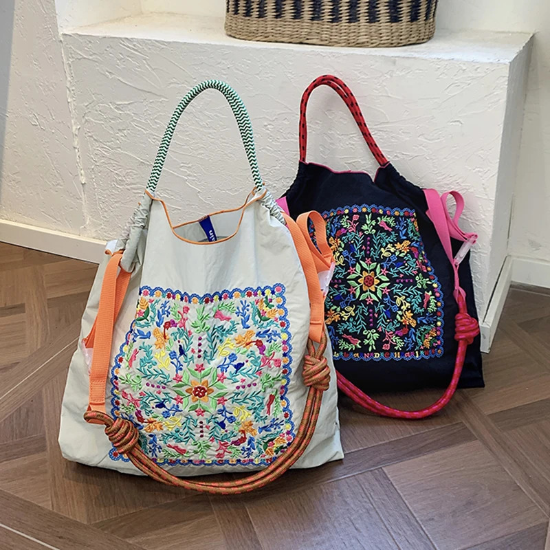 Womens Shoulder Bag Bohemian Style Flower Embroidery Shopping Bag Japanese Style Lightweight Foldableable LargeCapacity 260402