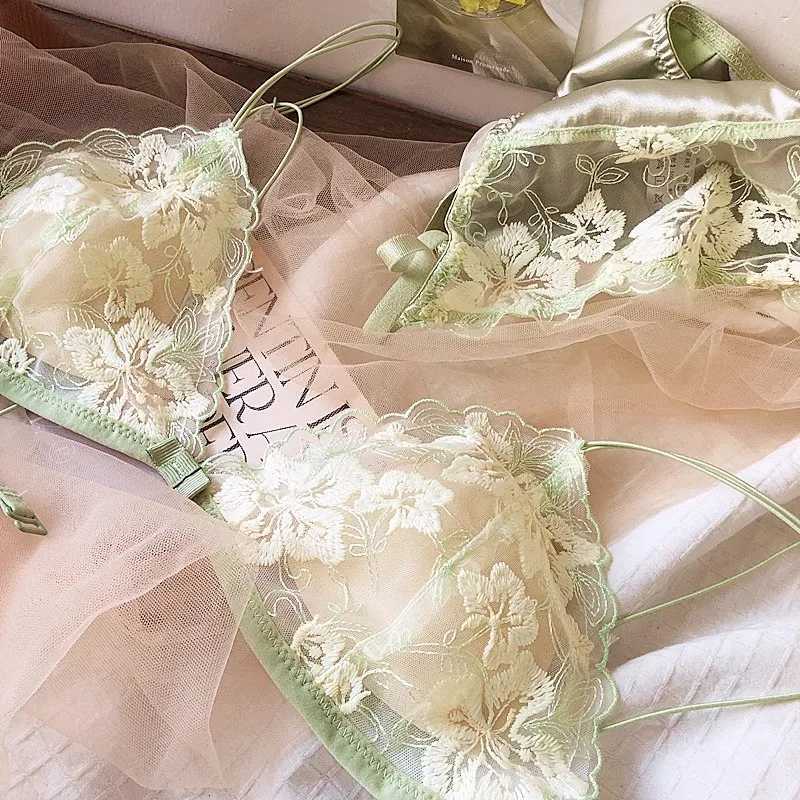 French Niche Lingerie Set Embroidered Mesh Triangle Cup Wireless Bralette Retro Lace Thin Comfortable Bra USA Tushy MOYISU Z260402