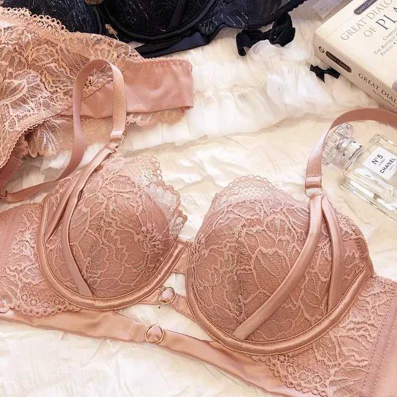 Hollow Lace Bra Set Large Breasts Gathered Comfortable Soft Steel Ring Top Support Anti-Sagging Breathable Thin Bra Set Z260402