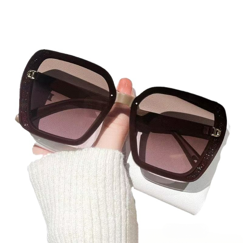 Designer Eyewear - Luxury - 2026 Edition - New Fashion Fine Shimmering Finish - Versatile Women's Street Style Uv-resistant Sunglasses