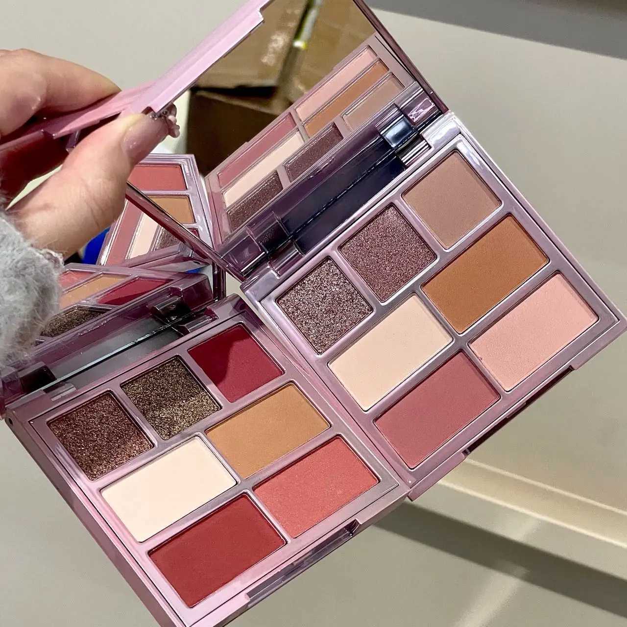 7Color Matte Velvet Red Eye Shadow Palette Facial Makeup Plate Powder Blusher Highlight Brightening Long-lasting Eye Shadow Tray H260402