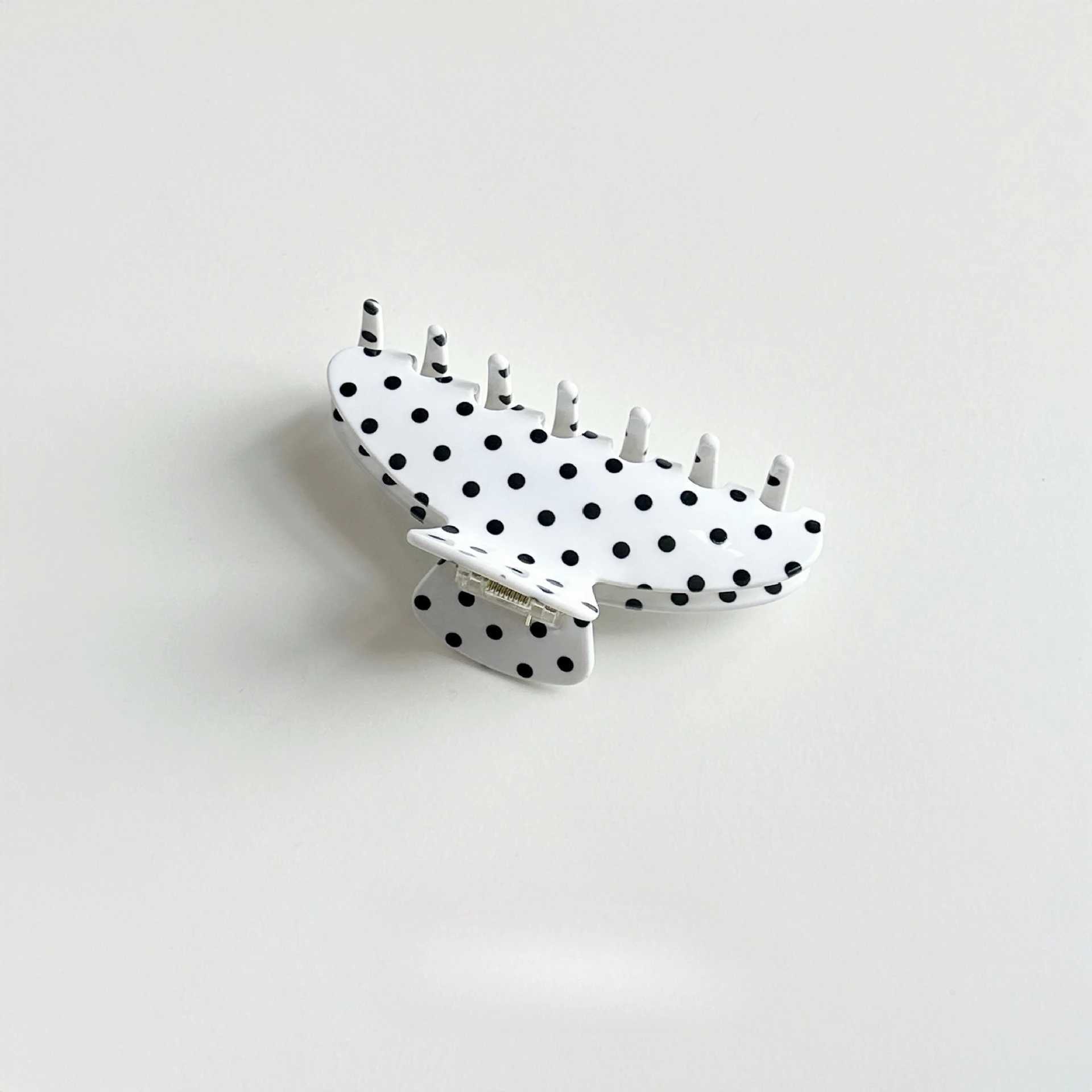 Refreshing World Polka Dots Hair Claw Black White Retro Classic Style Acetaye Hair Claw Clips Hair Accessories for Women Girls H260402