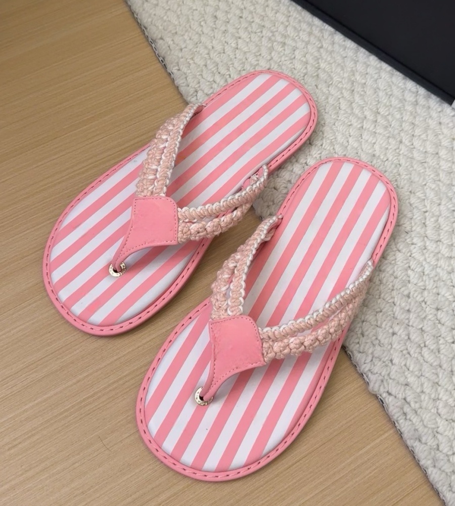 Womens Slingbacks Dress Shoes Classic Sandals Designer Sheepskin Chunky Heel 7cm Adjustable Ankle Buckle Wedding Shoe Quilted Texture Casual Shoe Ladies For Party