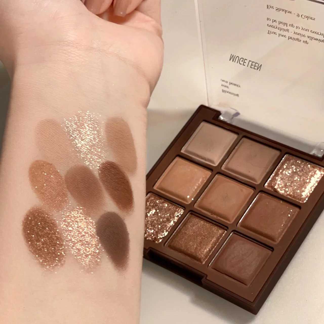 Nine-color chocolate eye shadow plate earth color pearlescent matte glitter fine without makeup H260402