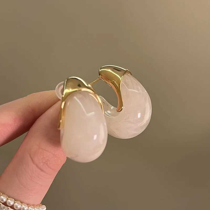 XIALUOKE Fashion Geometric Irregular Resin Stud Earrings Womens Party Wedding Jewelry Travel Accessories H260403