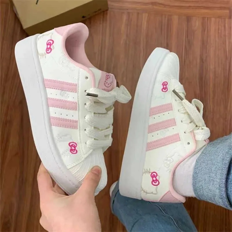 Sanrio Y2K Hello Kitty Springautumn Girls Cute Pink Sneakers Female Harajuku Soft Girl Skateboard Casual Vulcanized Shoes Women