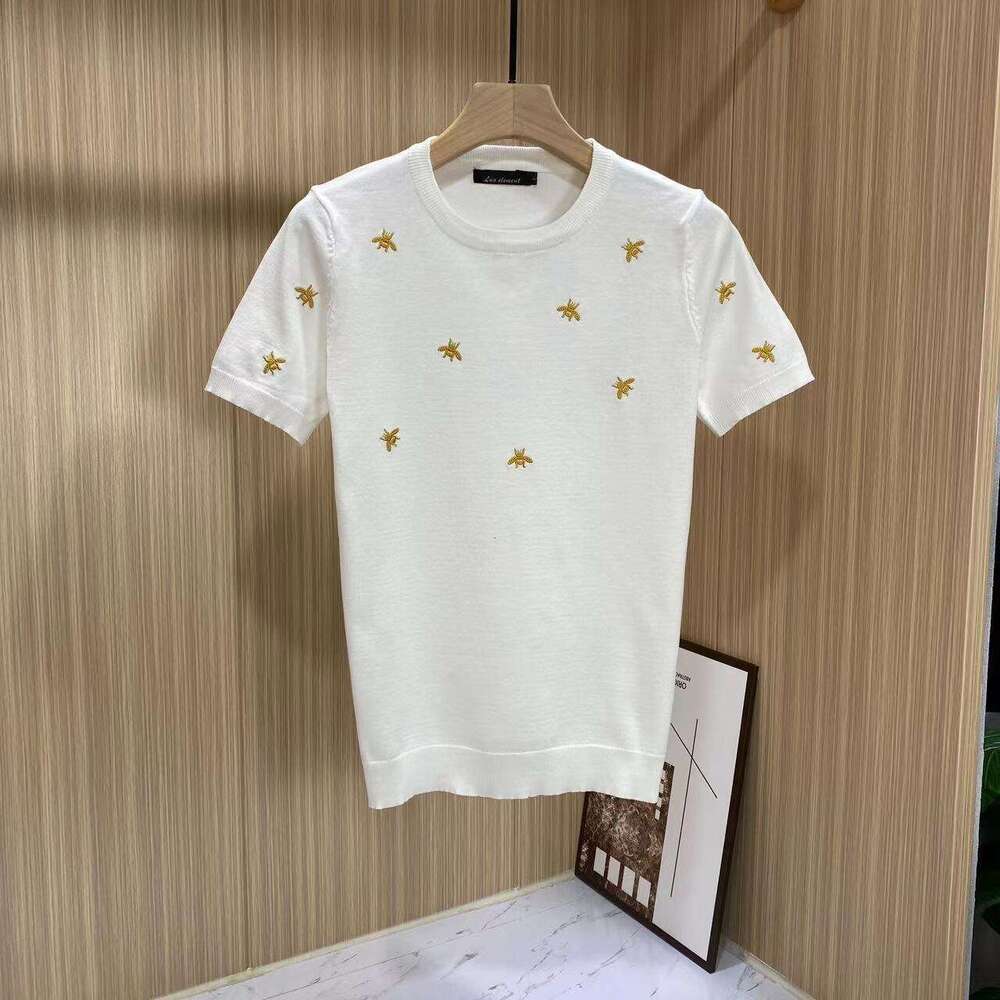 New Autumn And Winter Short-Sleeve Sweater For Men, Half-Sleeve Knitwear With Round Neck, Bee Embroidery, Slim-Fit Base Shirt, Youth Top
