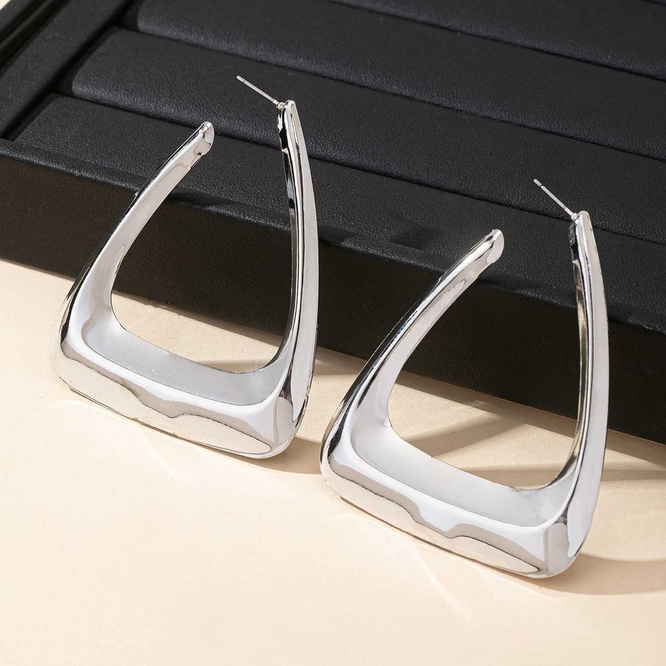 A Pair of Stylish Geometric Minimalist Triangle Exaggerated Earrings Suitable for Everyday Wear by Women H260403