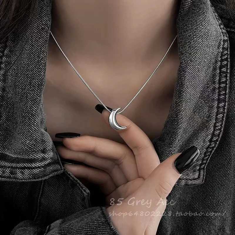 Cute Simple Moon Pendant Necklaces For Women Bohemia Silver Color Chain Choker Necklace Metal Jewelry Bijoux Collares H260403