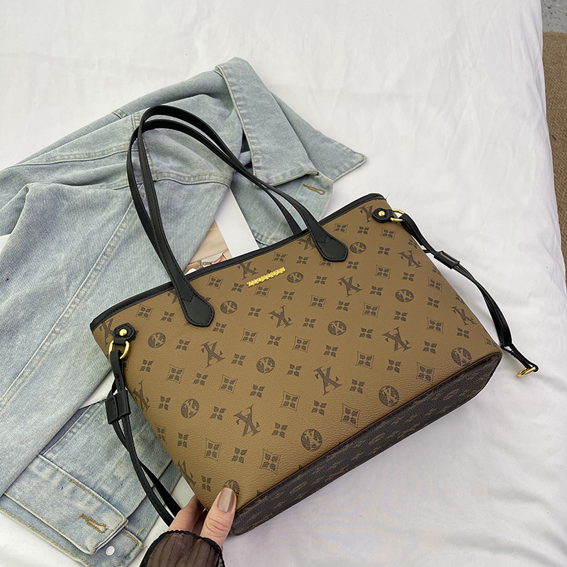 Free shipping Designer bag Women's Versatile Large Capacity Tote Bag with Shoulder Strap - Classic Plaid Design Skin-friendly black