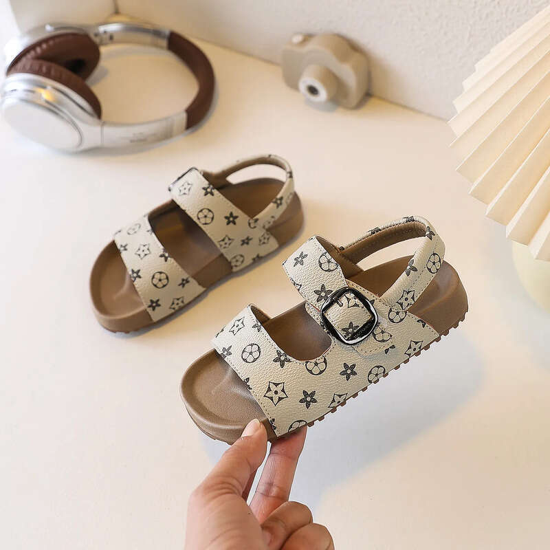 Free Shipping 2026 Summer New Print Design Kids Open Toe Fashion Casual Beach Soft Sole Buckle Sandals for Boys and Girls Large Size 26-36
