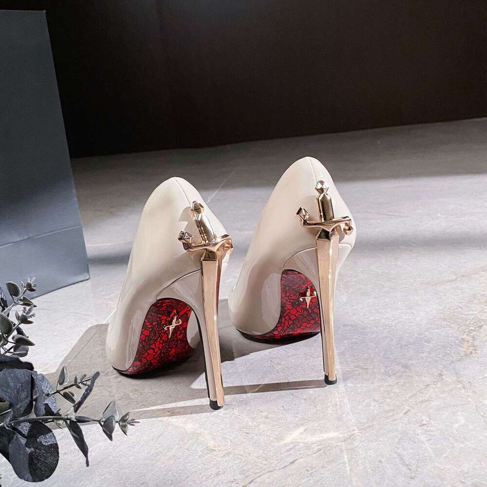 2026 New gold Sharp Blade Scepter Red Sole Printed Stiletto Elegant Style High-End Black Patent Leather High Heel Women's Single Shoes