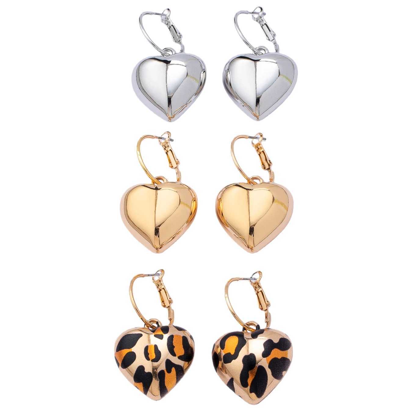 A Pair of Womens Earrings with 3D Heart-Shaped Leopard Print Pendants Suitable for Everyday and Autumn/Winter Wear H260403