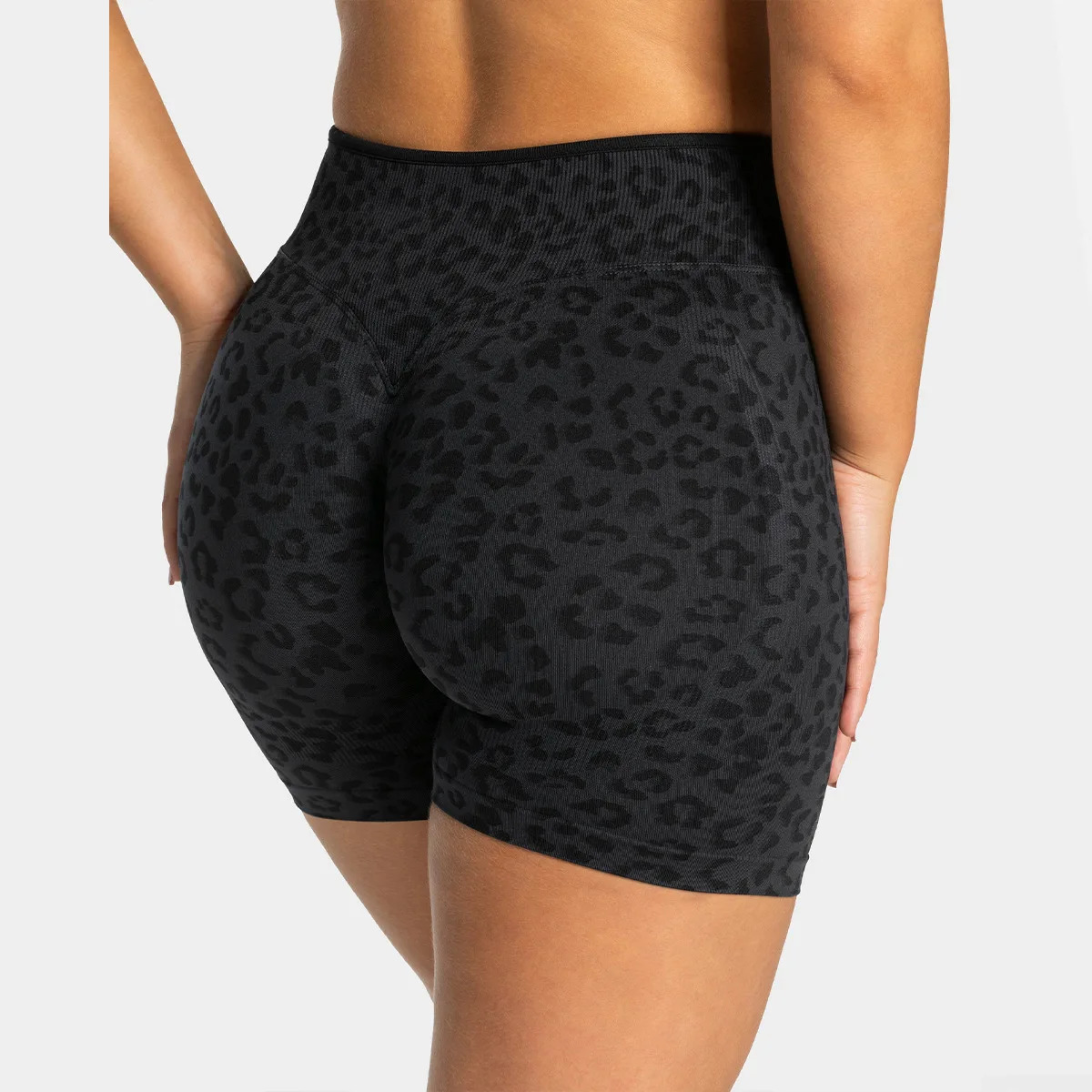High Waist Leopard Print Seamless Spandex Yoga Pants, Form-Fitting Casual Sports Leggings - view 4