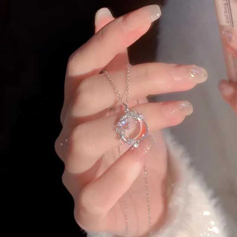 Fashion Shiny Star Moon Pendant Necklace for Women Simple Silver Color Moonstone Clavicle Chain Necklace Party Jewelry Gifts H260403