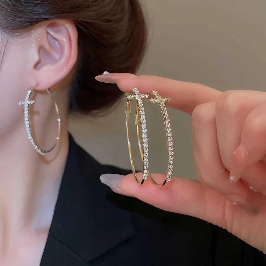 Shiny Big Circel Cross Hoop Earrings for Women Exquisite Rhinestones Ear Buckles Earrings High-end Geometric Ear Rings Jewelry H260403
