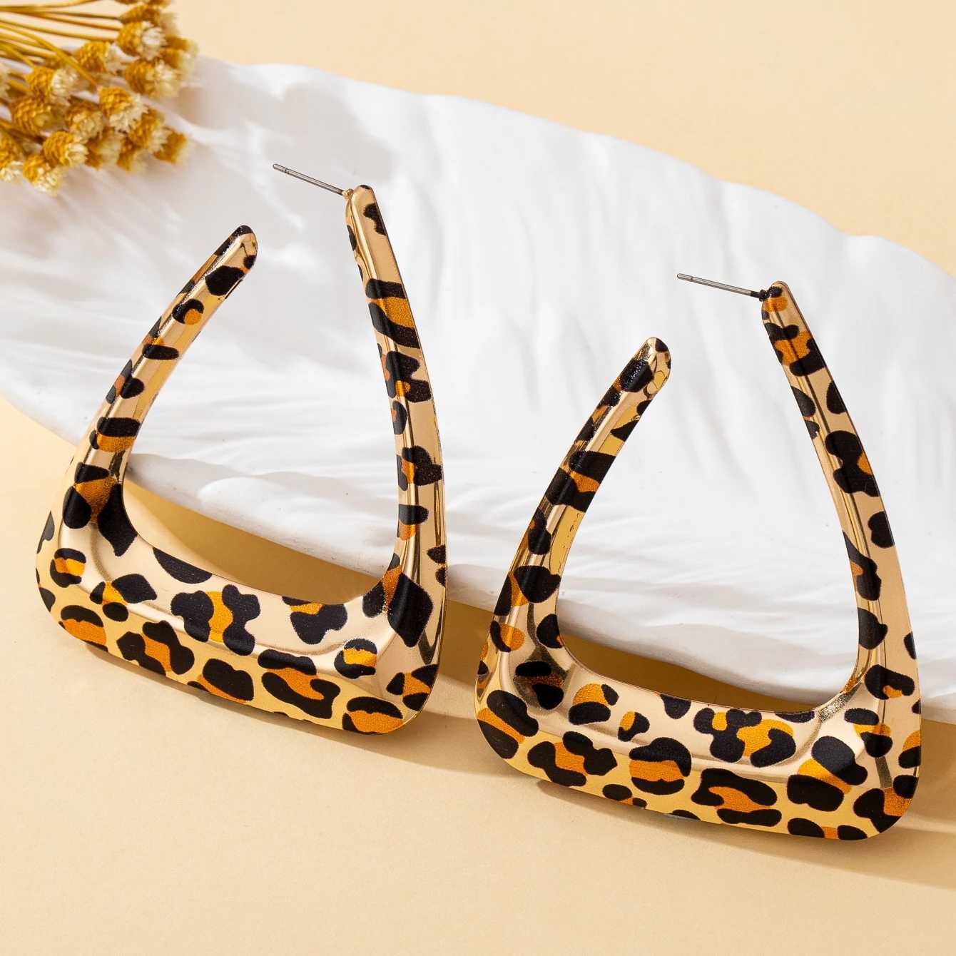 A Pair of Stylish Geometric Minimalist Triangle Exaggerated Earrings Suitable for Everyday Wear by Women H260403