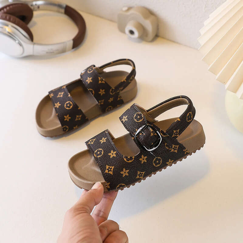Free Shipping 2026 Summer New Print Design Kids Open Toe Fashion Casual Beach Soft Sole Buckle Sandals for Boys and Girls Large Size 26-36