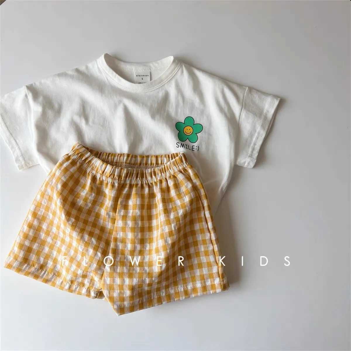 Girls White T-shirt Plaid Shorts 2 Piece/Set Casual Simple Cute Short Sleeve Tracksuits Children Fashion New Summer Costume H260403