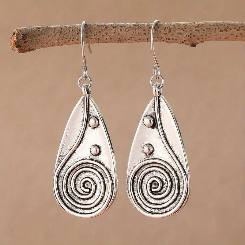 Vintage Carved Spiral Pattern Pendant Earrings Womens Bohemian Ethnic Style Drop Earrings Vacation Jewelry Accessories Gifts H260403