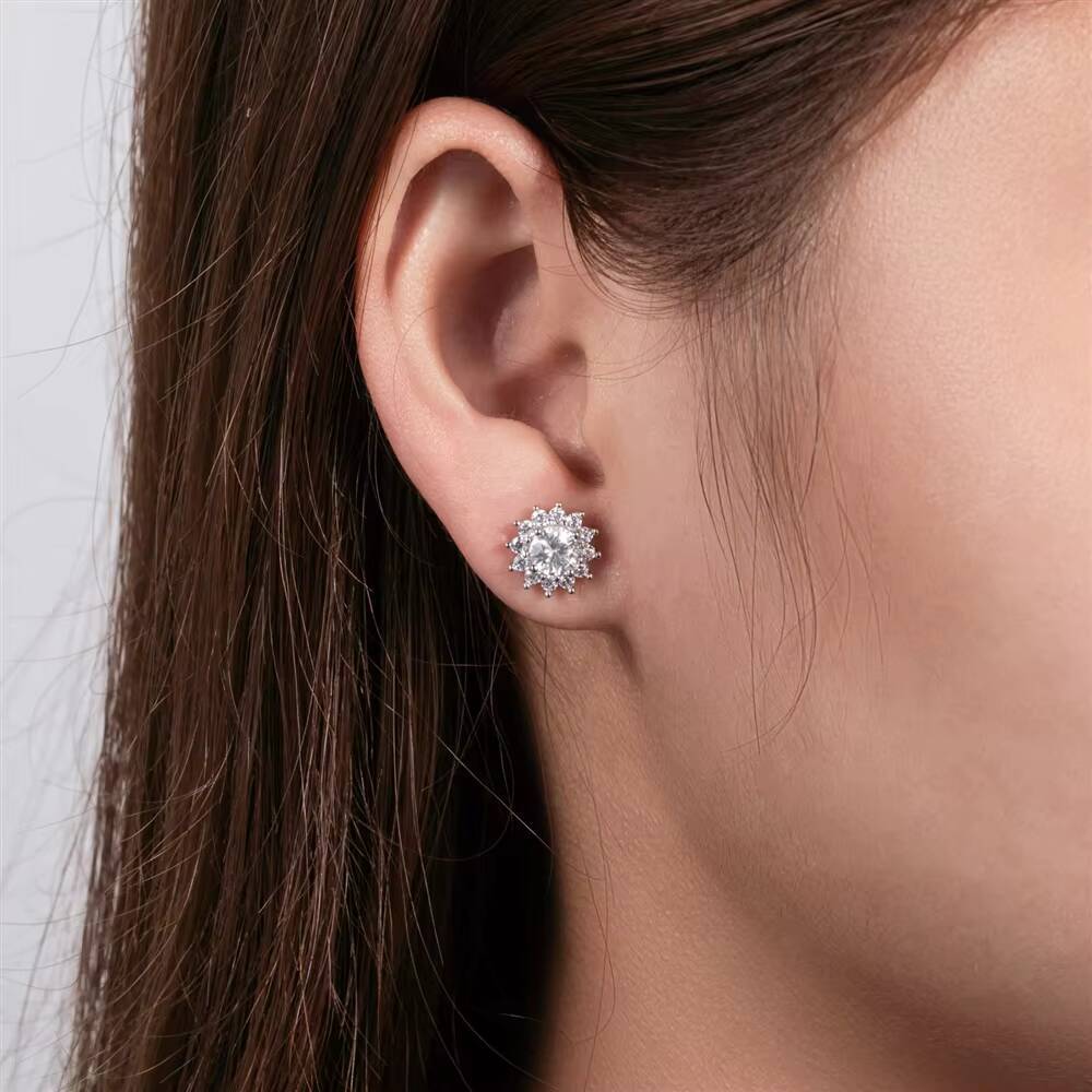 Sunflower Design Moissanite Stud Earrings 925 Sterling Silver Light Luxury Premium Unique Ear Jewelry Factory Wholesale