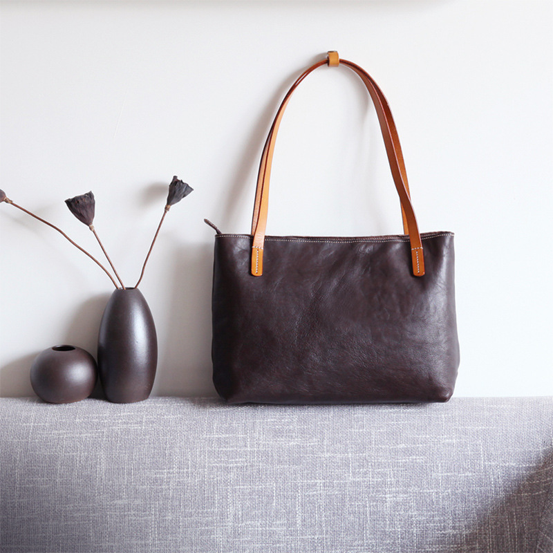 2025 New Genuine Leather Womens Bag Horizontal Commuter Tote Bag First Layer Cowhide Vegetable Tanned Leather Womens Bag Tree Cream Leather Handmade Bag 250815