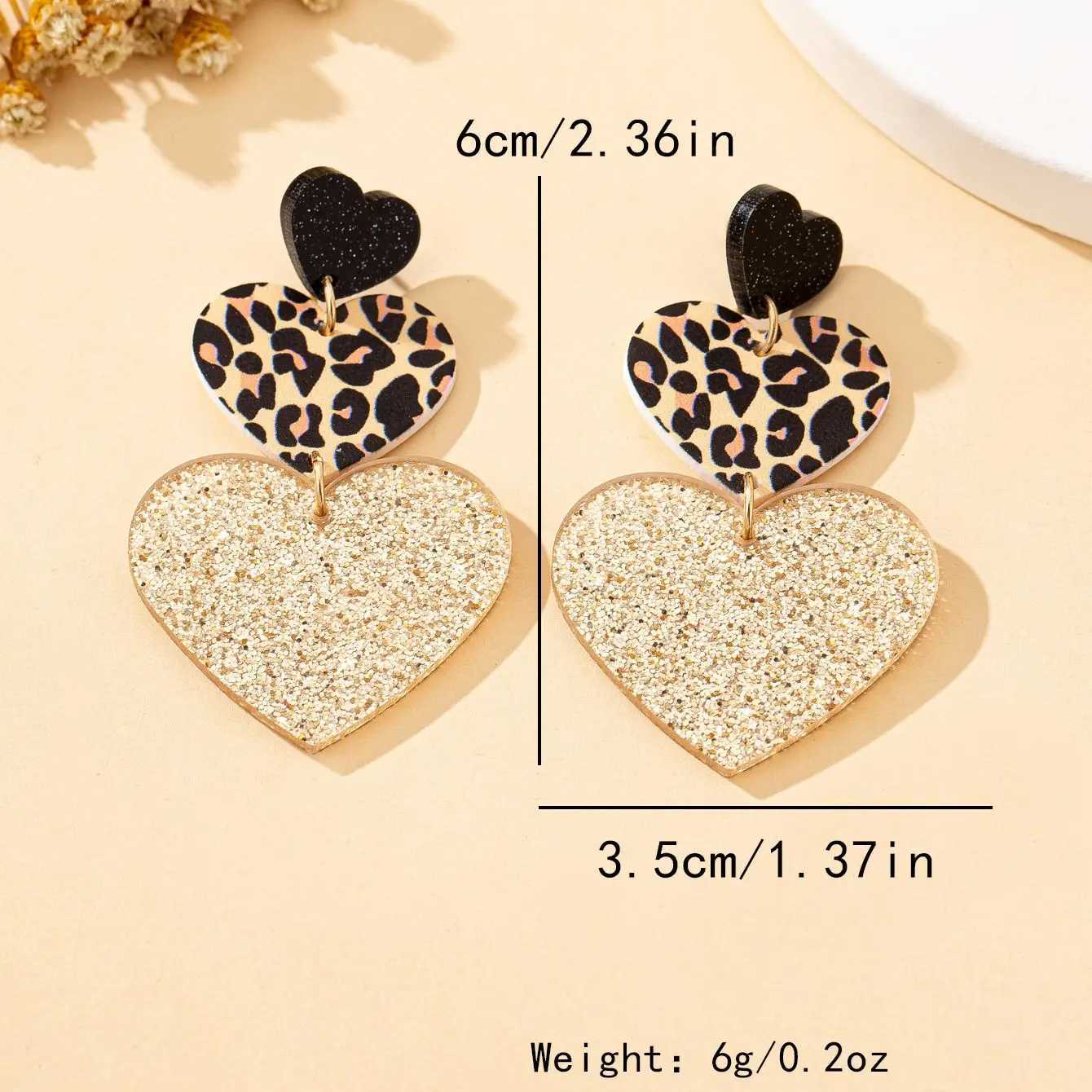 A Pair of Womens Dangle Earrings Exaggerated Leopard Print Acrylic Heart-Shaped Nightclub Party Style Earrings Suitable for Everyday Wear H260403