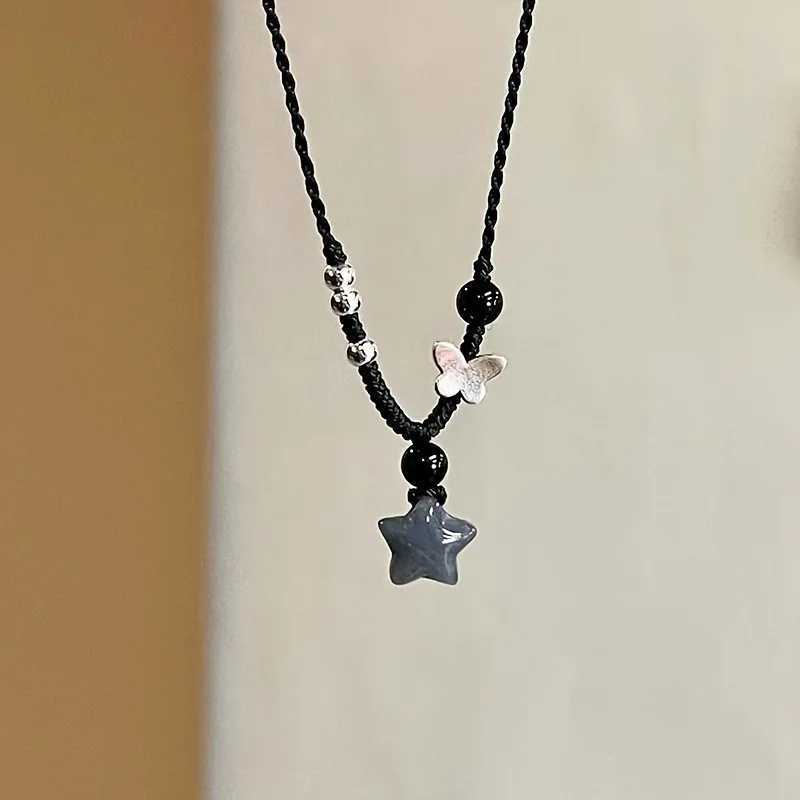 Vintage Handmade Woven Black Five-Pointed Star Pendant Necklace Women Charm Temperament Butterfly Beading Clavicle Chain Jewerly H260403