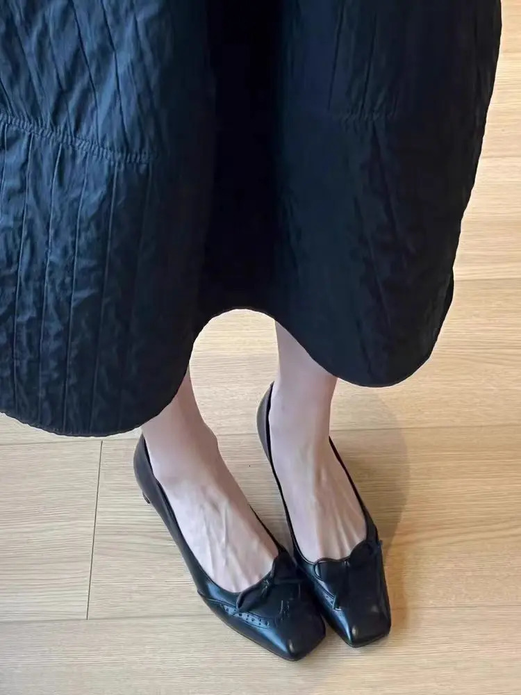 Spring and Autumn Round Head Leather Low Heel Bow Shallow Mouth Comfortable Fashion Ballet Shoes Simple Fashion Womens Shoes 260402 - view 4