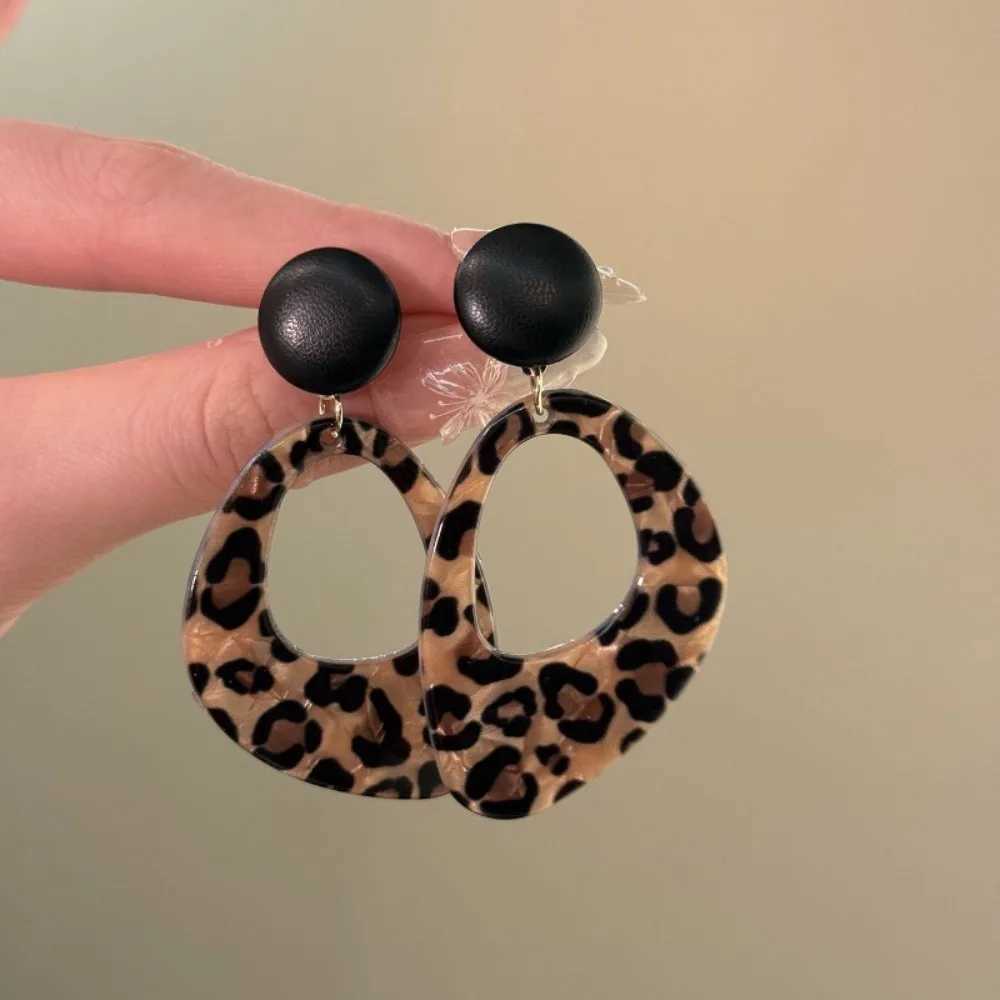 Retro Exaggerated Irregular Geometry Leopard Print Acrylic Pendant Earrings for Women Charm Personality Dangle Earrings Jewelry H260403
