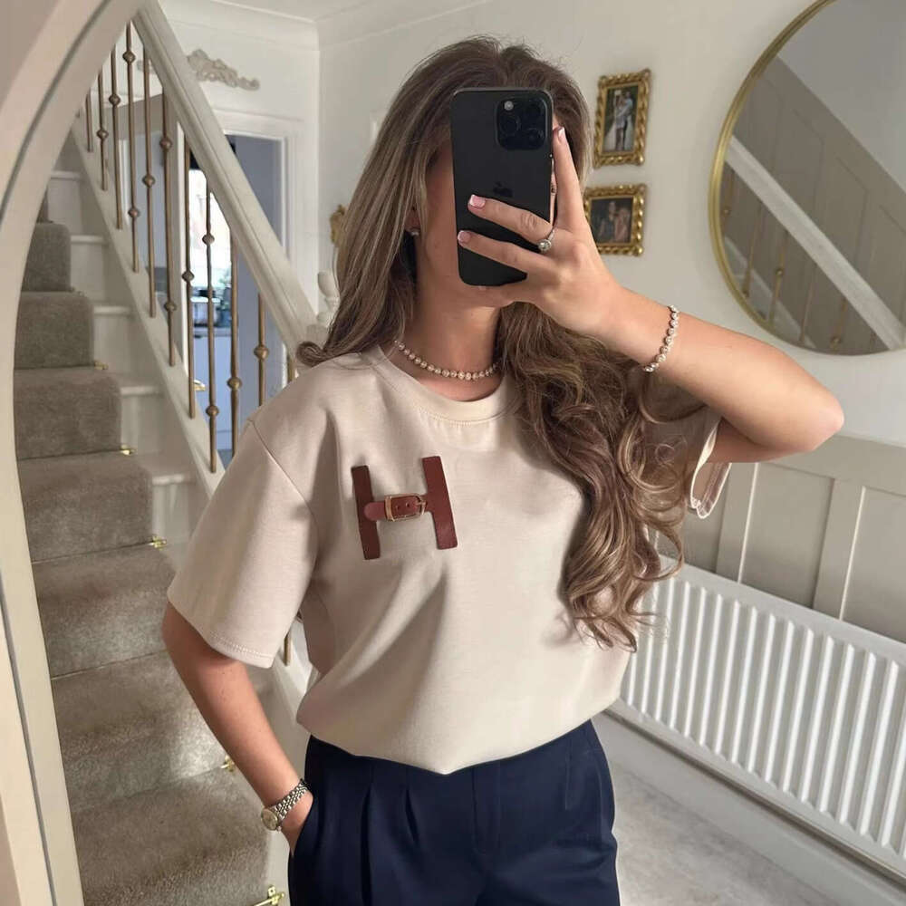 Summer New Women's Short Sleeve T-Shirt Fashion Personalized Leather Label Patch Casual Loose Pullover Top Soft Comfort Tee