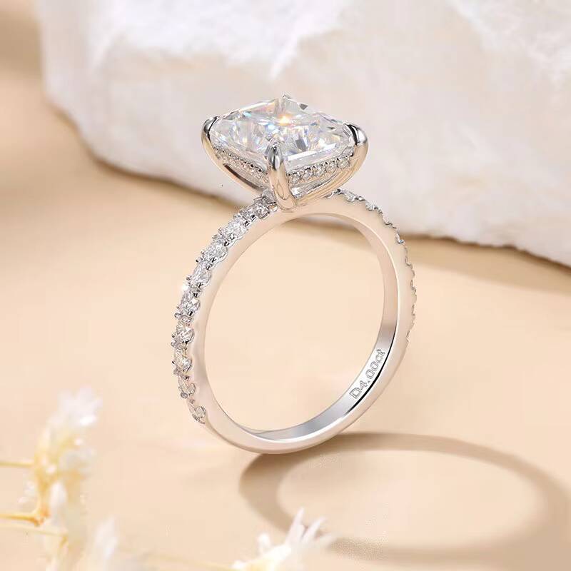 4 Ct Radiant Cut Full Moissanite Ring for Women in S925 Sterling Silver Platinum Plated Factory Direct Dropshipping