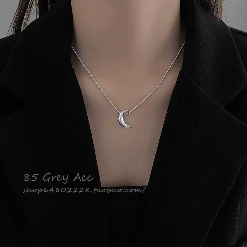 Cute Simple Moon Pendant Necklaces For Women Bohemia Silver Color Chain Choker Necklace Metal Jewelry Bijoux Collares H260403