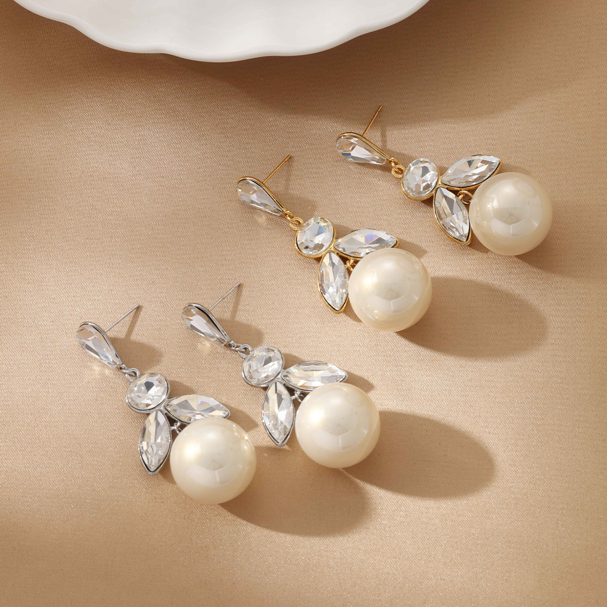 Free Shipping High Value Luxury Water Drop Crystal Pearl Drop Earrings 18K Gold Plated Elegant Party Jewelry