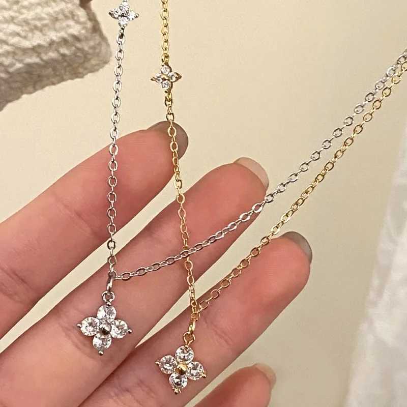 Light Luxry Flower Inlaid Zircon Necklace for Women 2025 New Trend Chain Neckalce Party Jewelry Gifts H260403