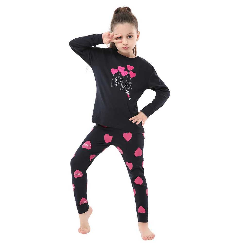 100 Cotton Christmas Pajamas Long Sleeve LOVE Girls Suits Baby Wears Girls 2pc Pyjamas Sets For Children Kids Clothing Set H260403