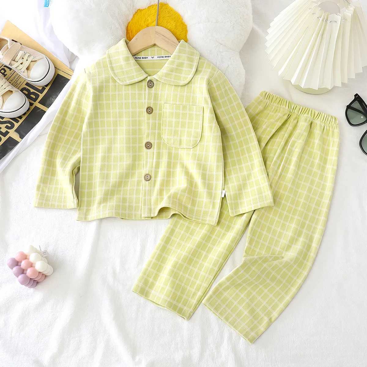 2025 Kids New Years Clothes Set Christmas Cotton Pajamas Childrens Soft Sleepwear Plaid Clothing Button 2 Pcs Suit Xmas Look H260403
