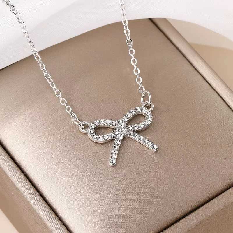 Fashion Rhinestone Bow Pendant Necklace For Women Exquisite Zircon Bowknot Choker Necklaces Office Party Jewelry Lady Gifts H260403